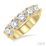 2 1/2 ctw 5 Stone Round Cut Diamond Wedding Band in 14K Yellow Gold