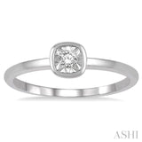 Light Weight Diamond Promise Ring